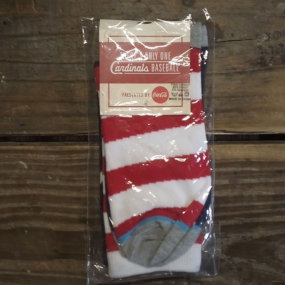 New St. Louis Cardinals Baseball Coca Cola Stars and Stripes Promo Socks - Picture 1 of 3